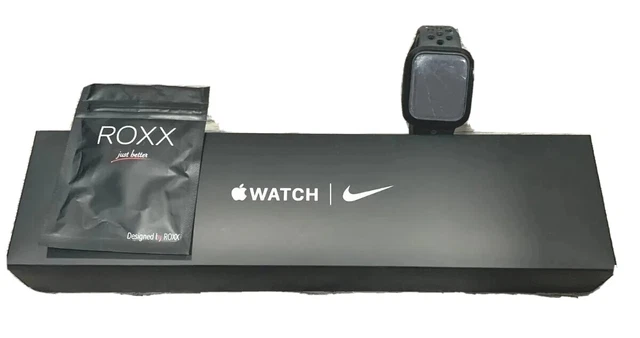 Apple Watch SE Nike 40mm Schwarzes Armband/Aluminium gehäuse GPS+Cellular &Hülle