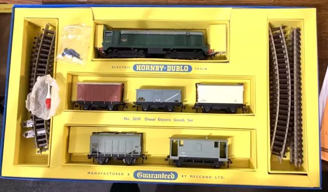 Hornby Dublo 2-Rail Set 2030  Diesel-Electric Goods Train - Boxed, Excellent