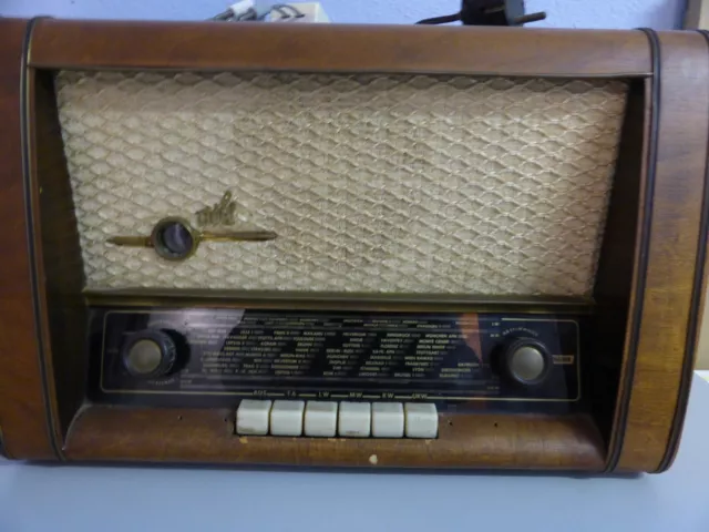 Röhrenradio Tonfunk Violetta W201 aus den 50-iger Jahren