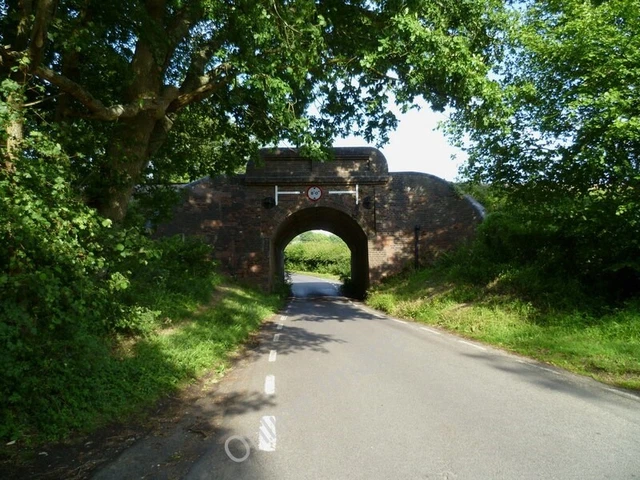 Photo 6x4 Feet and inches (2) Cinder Hill/TQ3729 The Bluebell Line Railw c2011