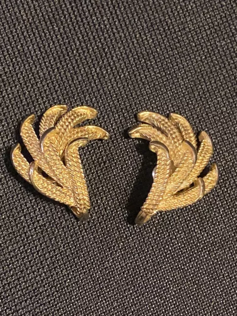 Vintage Crown Trifari Textured Gold-tone Leaves Earrings