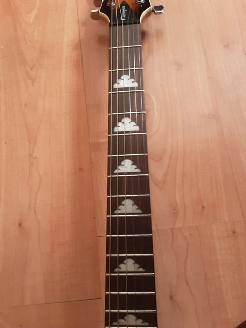 BC RICH MOCKINGBIRD MASTERPIECE sunburst + pedale distorsione IBANEZ PL5 3