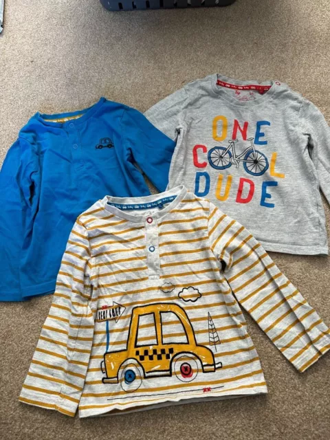 3 T-shirt a maniche lunghe a tema auto Tu Boys 18-24 mesi