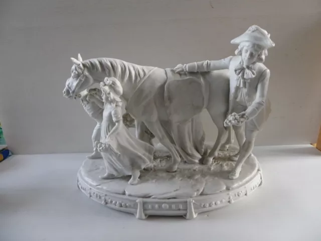 ancien groupe en biscuit enfants les amis du cheval 31 x 18 x21 cm TBE ?