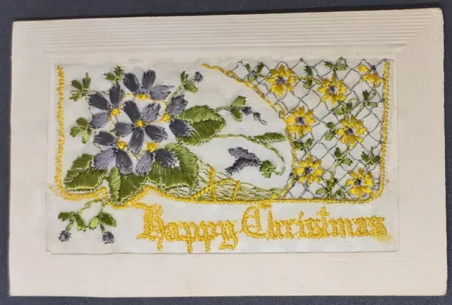 WW1 EMBROIDERED SILK POSTCARD - Happy Christmas With Lovely Design