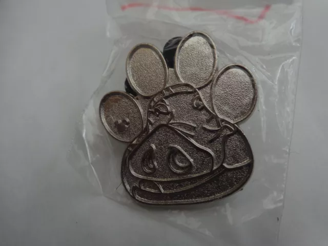 Disney 2016 - Hidden Mickey - Pumba Lion King Silver Chaser Pin Badge