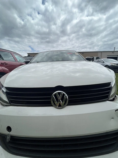 VW Emblem Jetta-Sedan 2011-14 MK6 Volkswagen Front Grille Chrome Badge Logo