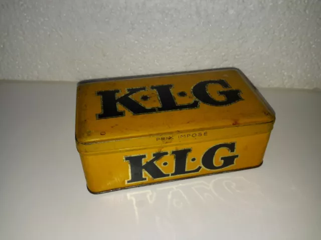 Ancienne Boite en tôle publicitaire bougie "KLG"  déco garage vintage