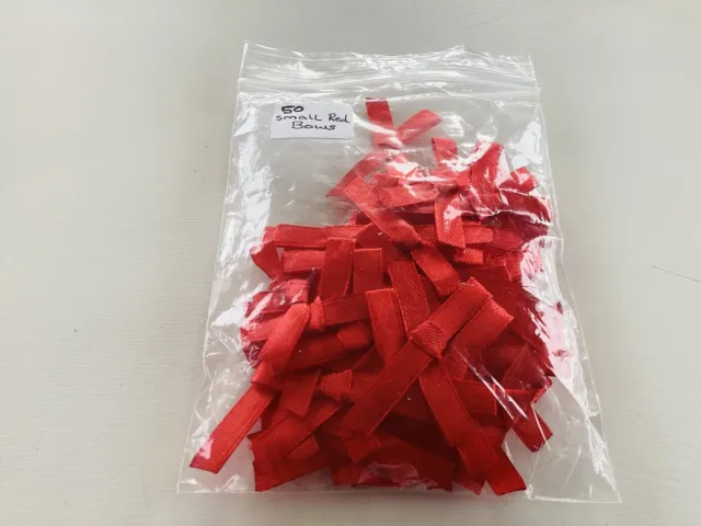 50 kleine rote Satinschleifen 4x2,5 cm für Kunst & Handwerk, Karten, Nähen usw.