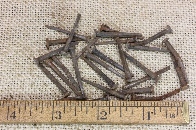 1 1/8” USED OLD NAILS 100 vintage 1850’s square rusty patina 3/16” squared head