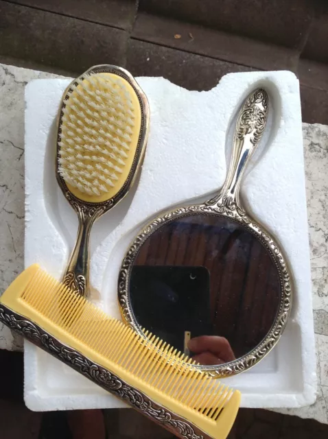 set toilette vintage decorato argento