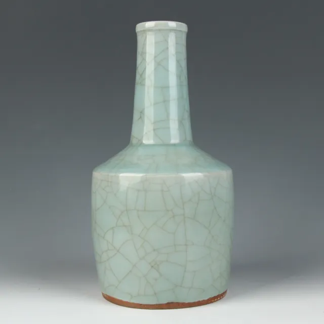 Chinese Antique Crackle Glazed Porcelain Vase