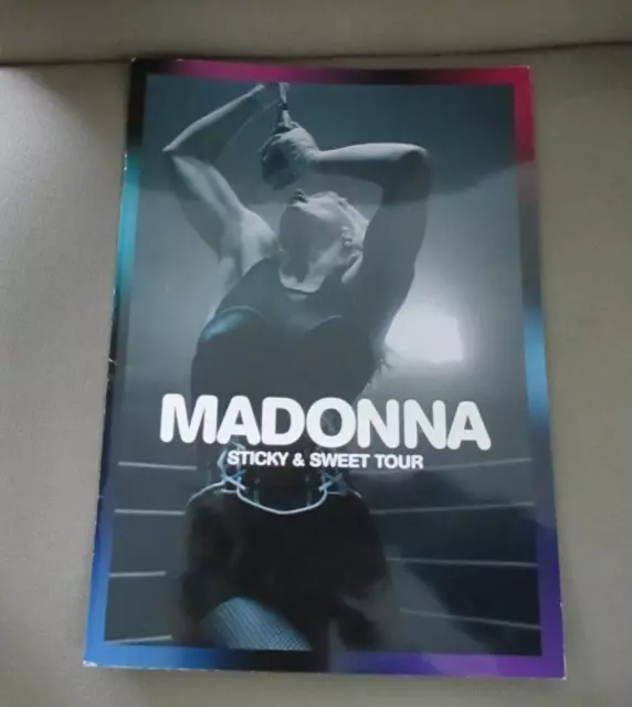Madonna Sticky & Sweet Tour Program Photobook 2008 2009