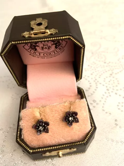 Juicy Couture Flower  Stud Earrings one crystal center original  Box Nordstrom 2