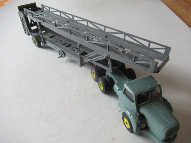 Berliet Tracteur TBO 15 Vert Avec Remorque Porte-voiture Rouge - Norev - Occasion