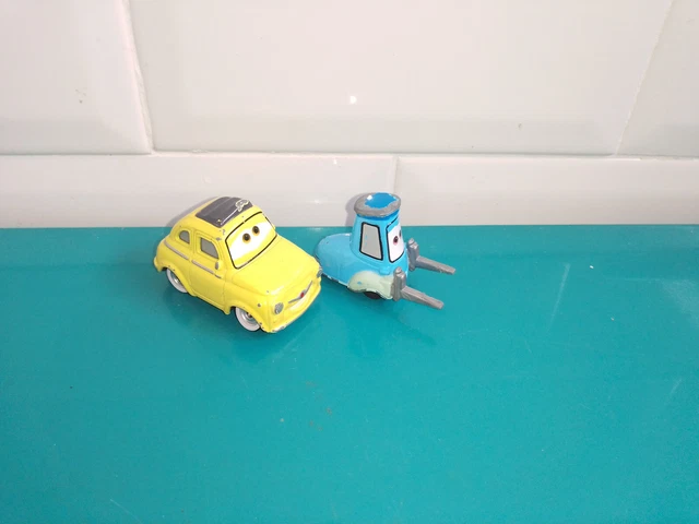 BAC4 Voiture métal Mattel Cars Disney Pixar luigi et guido