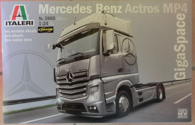 Mô hình 1:87 Herpa Mercedes-Benz Actros Gigaspace SLT 8x4 | Việt Nam