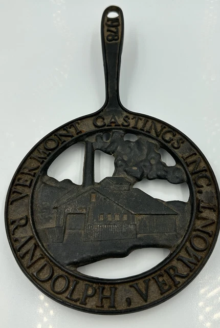 Vintage 1978 Vermont Castings Inc. Randolph Vermont Cast Iron Hot Pot Trivet 