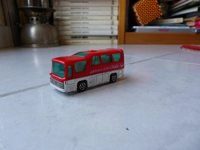 MAJORETTE -MINIBUS&JAPAN AIR Lines"-N°262-Ech 1/87 -Made In France EUR