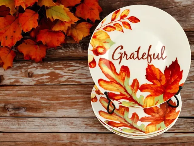 Royal Norfolk Grateful Fall Leaves Salad Plates Thanksgiving 7.5" Set of 4