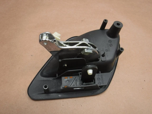 thumbnail image 2 of Used Jeep Grand Cherokee WJ 1999-2004 Passenger Right Rear Quarter Glass – Black Tint 2 of 6