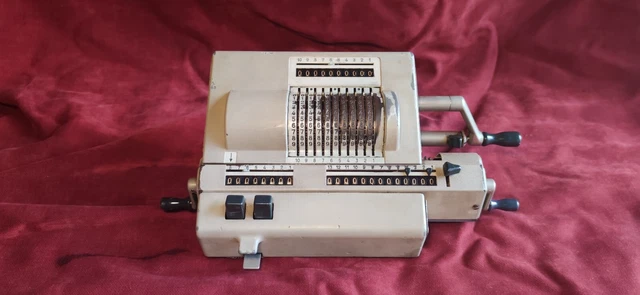 Calculadora Original Odhner, Modelo 239. Suiza, Año 1960. FUNCIONA. buen estado