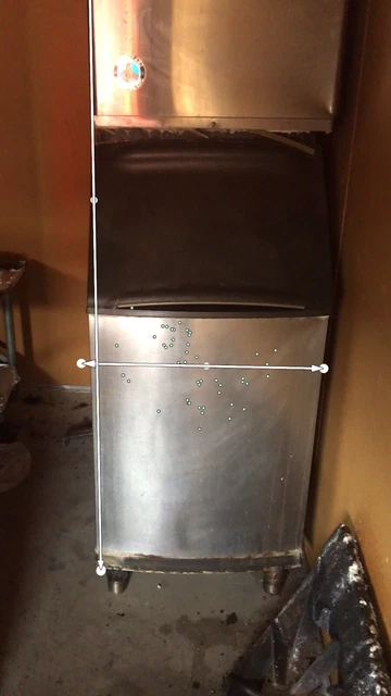 Hoshizaki 320-Mah Ice Maker W/ Ice Bin Slender Version