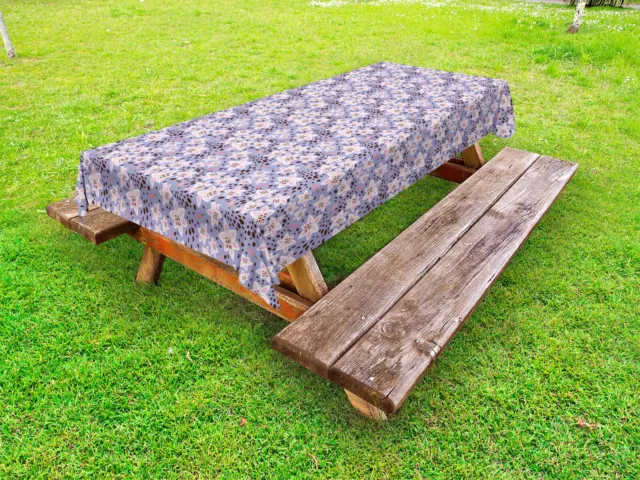 Lis Nappe Extérieure Pétales et boutons de fleurs exotiques
