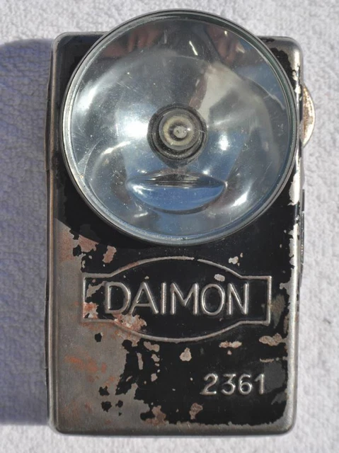 Lampe de poche WH Daimon | Alpes Militaria