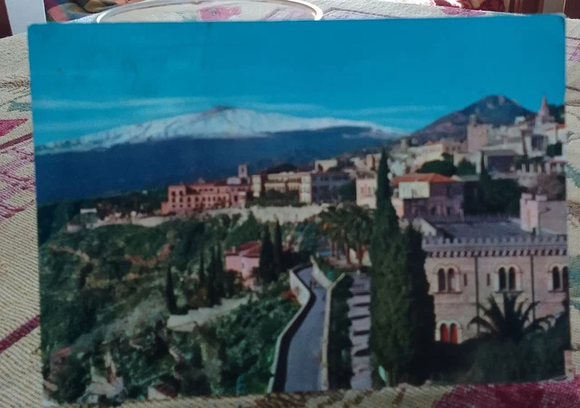 Cartolina Taormina, il s. Domenico con la via Roma.
