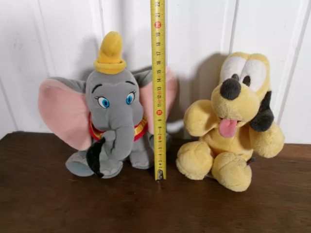 Peluche doudou Disney Dumbo avec plume + pluto Disneyland Paris chien elephant 3