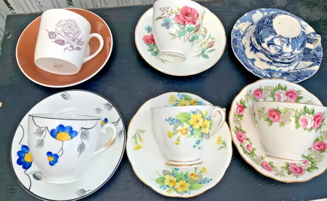 6 Pretty Vintage Mis-Matched Porcelain Tea Cups & Saucers