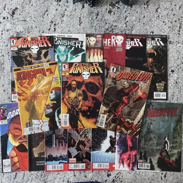 Punisher #1 Daredevil #1 Comic Book Lot Marvel Comics 2018 Punisher 218 Preview