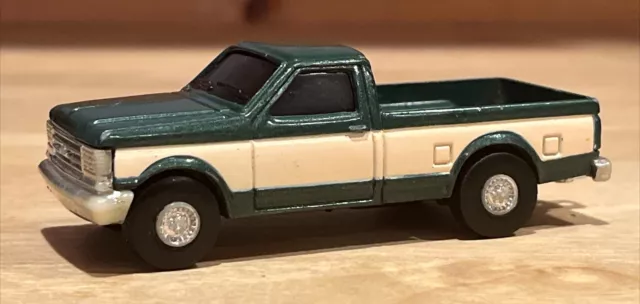 ERTL Vintage Ford F250 Rare Green And Beige Color 1:64