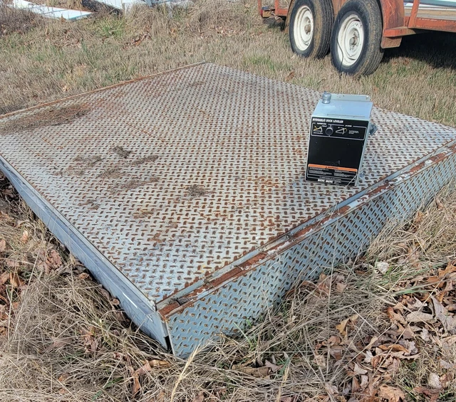 Dock Levelers Rite Hite with control box-Used in great condition $5000 each (3)