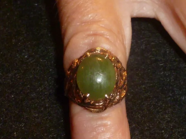 10K Solid Yellow Gold Oval-Cut Chrysoprase Ring - Size 4 3/4 - 3.25 Grams