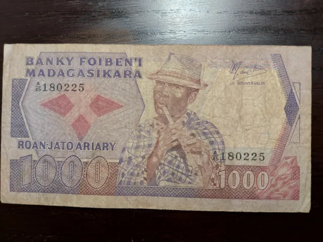 Madagascar 1000 Francs 1983-87, P-68