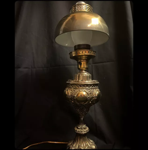 Vtg Antique ORNATE Gold Brass ArtNouveau Victorian Electric Table Hurricane Lamp