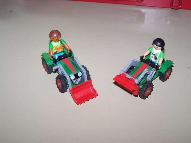 2 enfants sur tracteur PLAYMOBIL