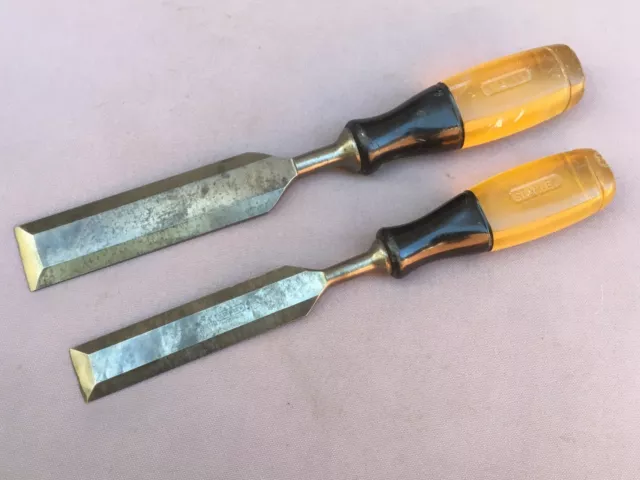 2 x Vintage STANLEY Yellow Resin CHISEL, 32 mm (1 & 1/4") & 25 mm (1")-Carpentry