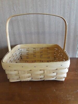 Longaberger 1995 Woven Traditions Pie Basket  12" one handle