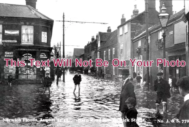 NF 2513 - Barn Road, Westwick Street, Norwich Floods, Norfolk 1912