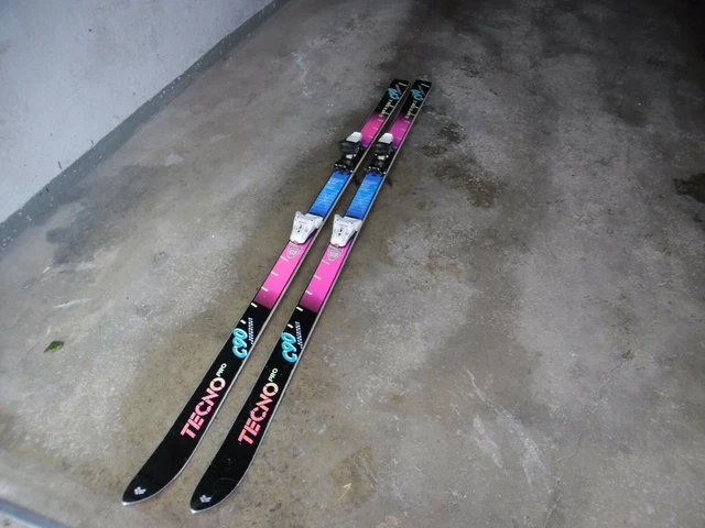 Abfahrtski Tecno Pro 185cm mit Stöcken