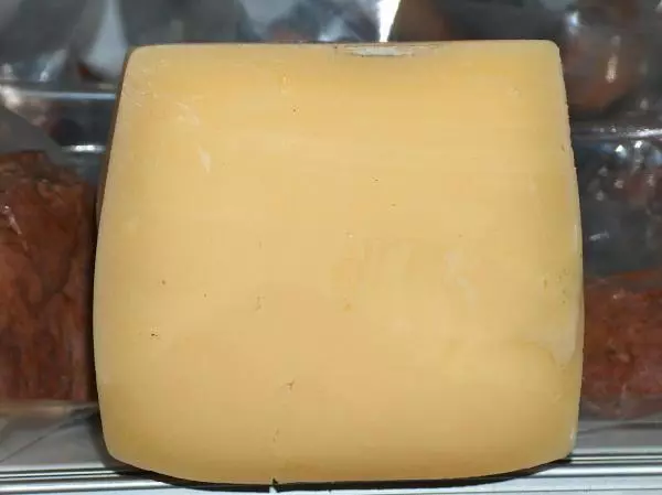 caciocavallo semi stagionato  5 mesi formaggio ( Sicilia  che gusto ) 250  g