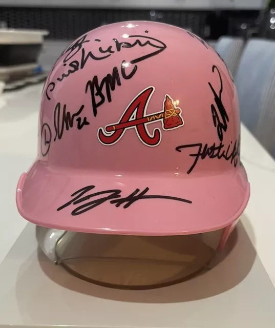 Atlanta Braves Custom Pink Breast Cancer Riddell Mini Helmet ~2012 Team Signed !