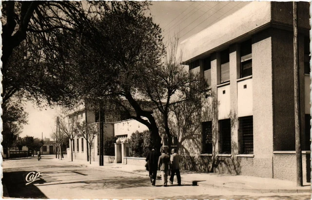 CPA AK Oujda - Ecole Joan d'Arc MOROC (964231)