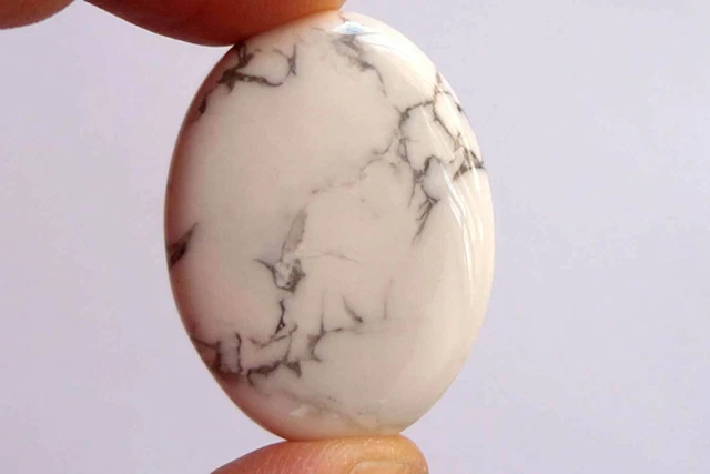 Howlite Cabochon Gemstone Forme ovale Howlite Discount Gemstone de haute...