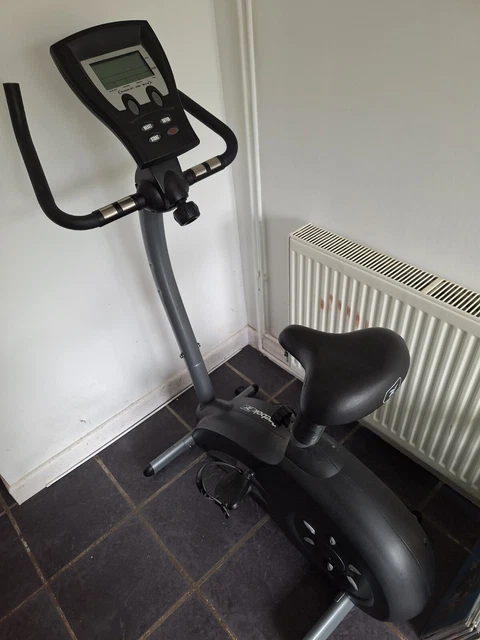 Reebok rb2 exercise bike deals