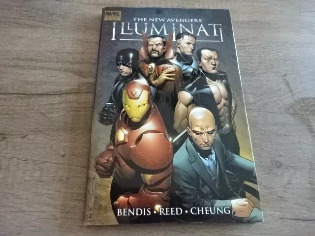 Rare Copy Of New Avengers: Illuminati Hard Cover Graphic Novel! Marvel!