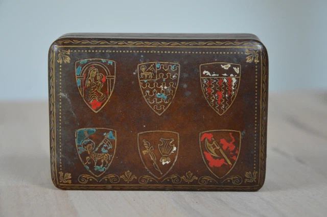 ANCIEN COFFRET BOITE A Cigares Jeu De Cartes Blason Armoiries
